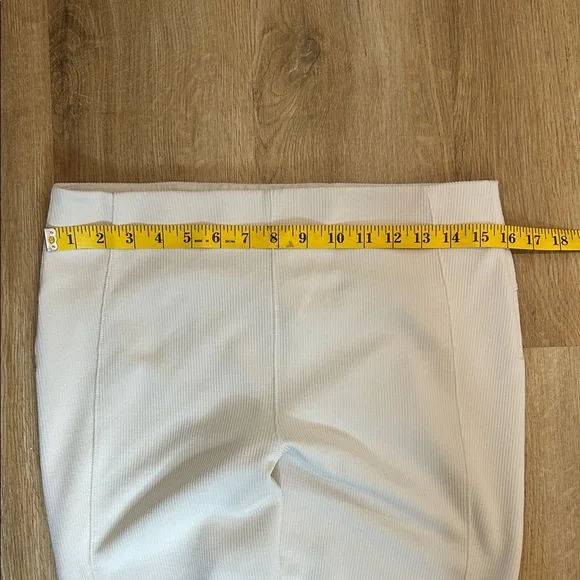 Lululemon Athletica Women’s Cream Stretch Pants - Picture 11 of 11